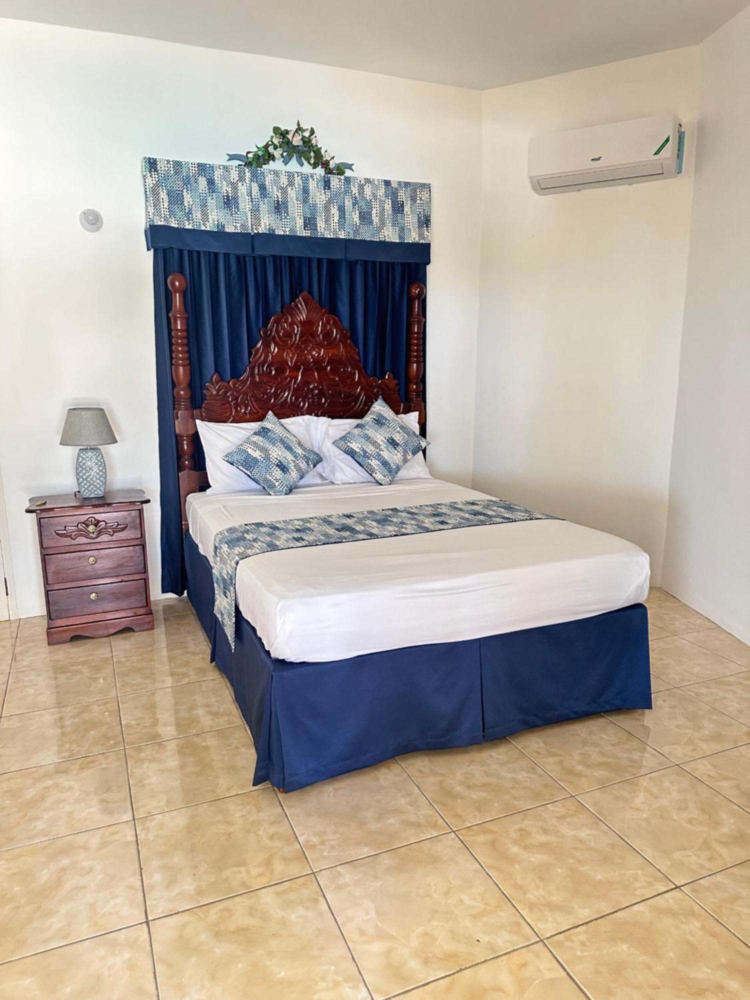 Ocean Sight Villa Montego Bay Exterior photo